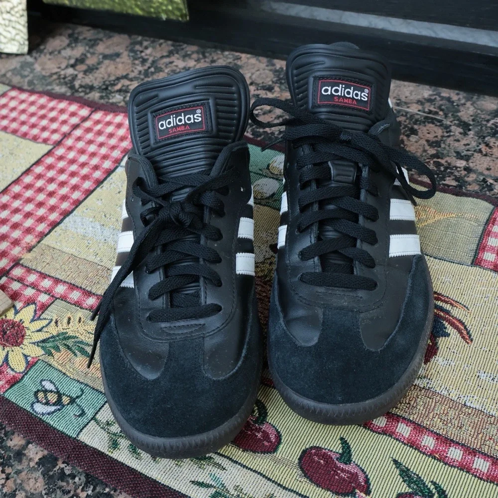 Adidas Samba Classic Men's Shoes Size 9.5 US Black Leather Casual Sneakers OG